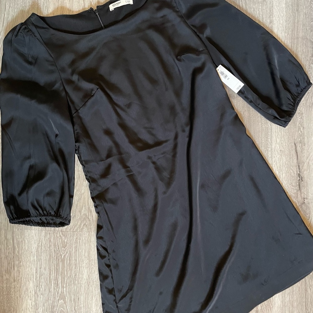 Little black dress. Long sleeve. Silky like material. Old Navy X small